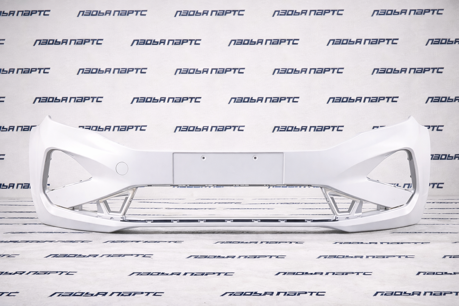 Бампер JETTA VA3 передний Белый PURE WHITE LC9A / 0Q